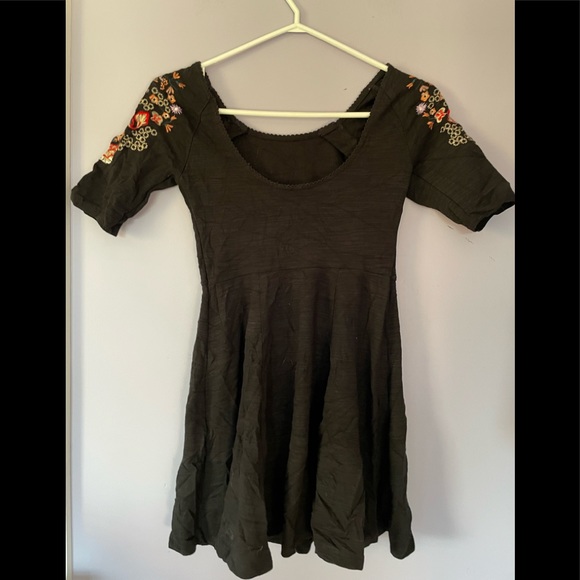 Free People Garden Sleeve Embroidered black dress - Picture 6 of 7
